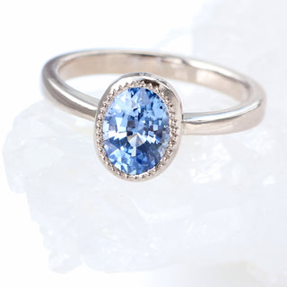 oval cut sapphire ring