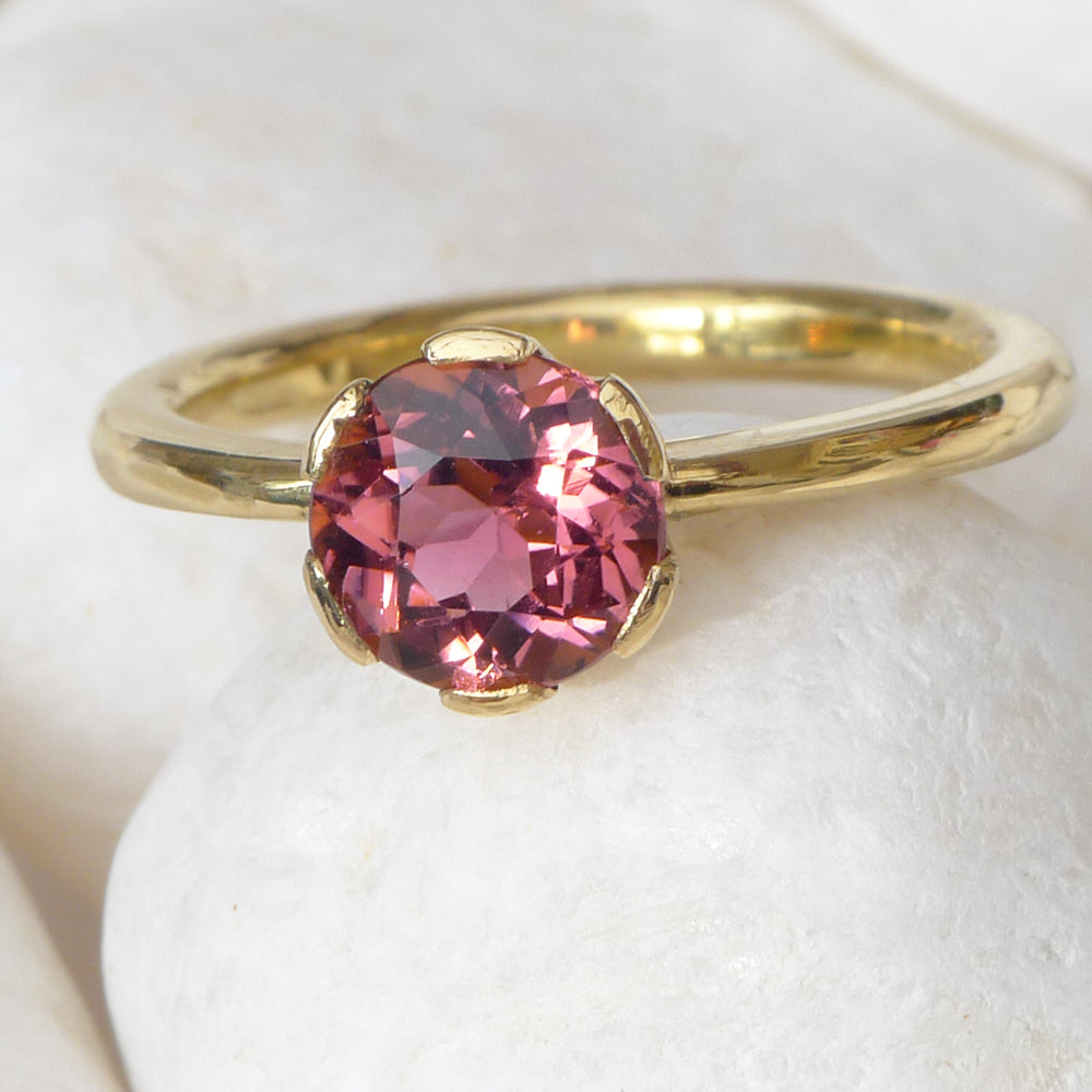 Pink Tourmaline Ring in 18ct Gold