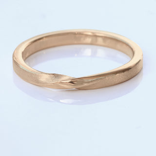 18ct Rose Gold 2mm Spun Silk Slim Ribbon Twist Wedding Ring