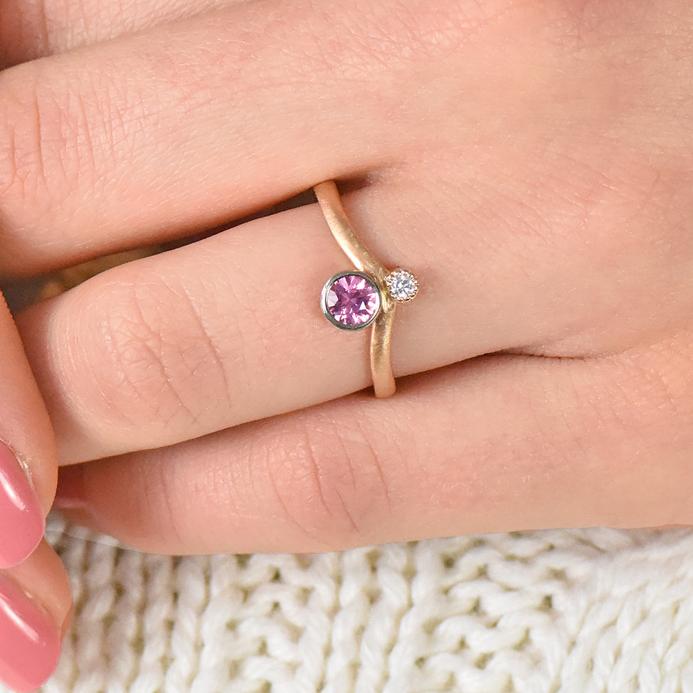 rose gold pink sapphire diamond sweetheart ring