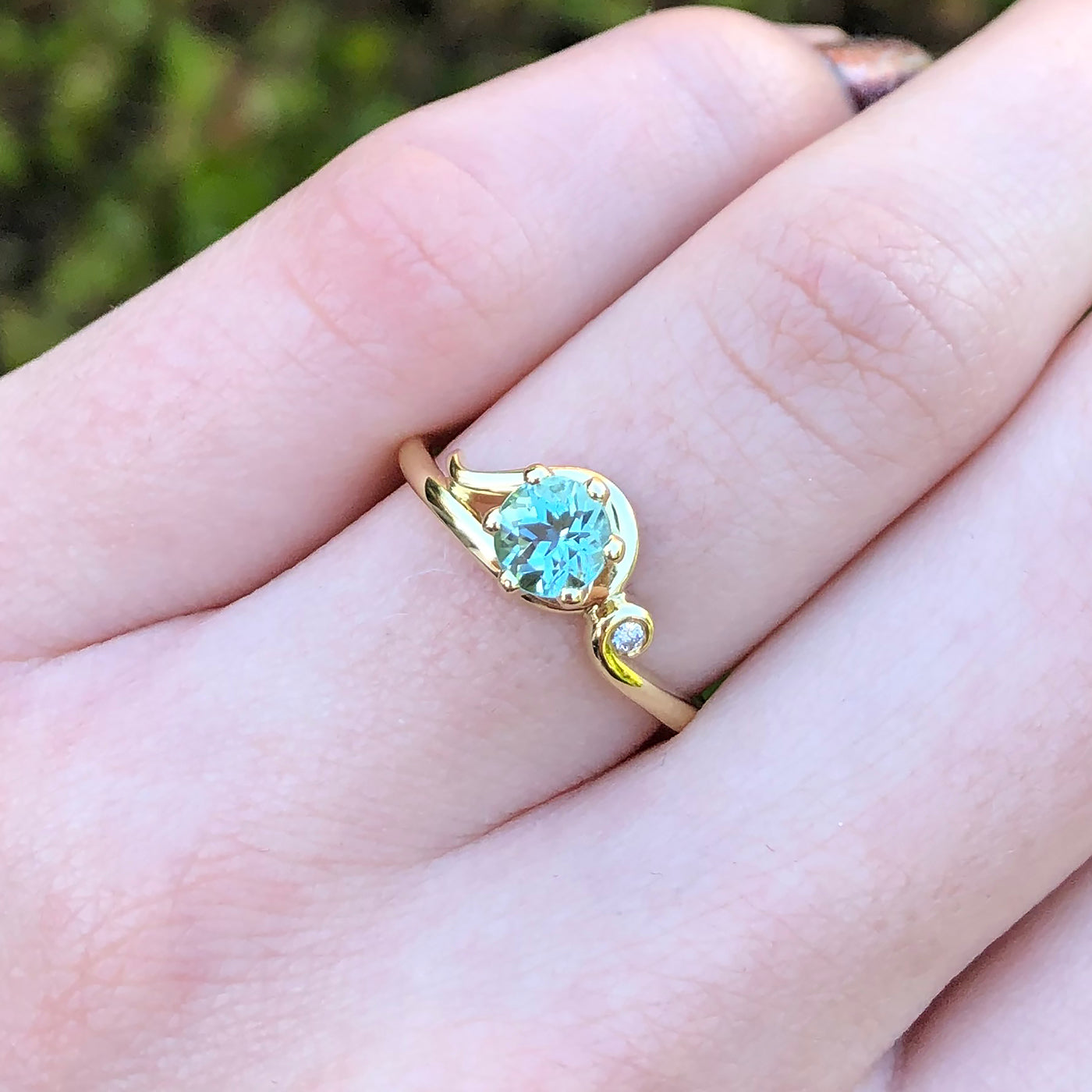 18ct Gold Seafoam Tourmaline & Diamond Art Nouveau Inspired Ring