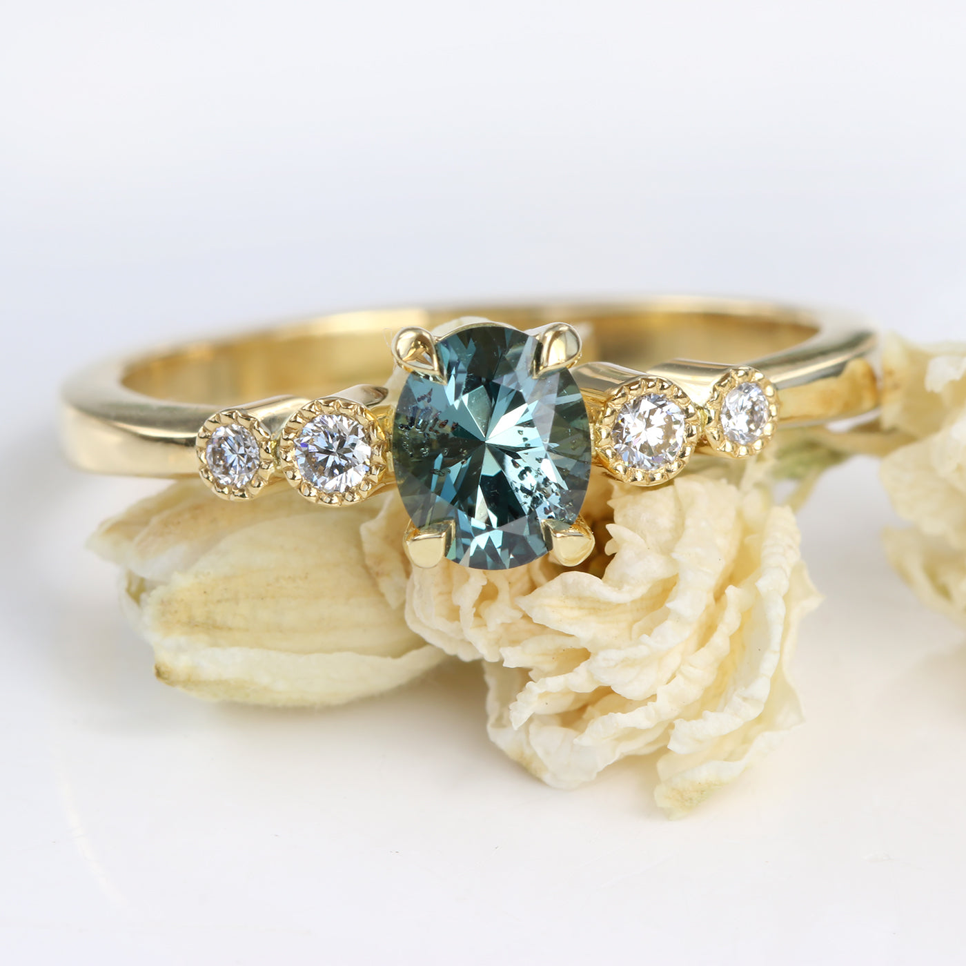 18ct Gold Songea Sapphire & Diamond 5-Stone Engagement Ring
