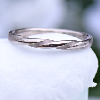 triple twist wedding ring