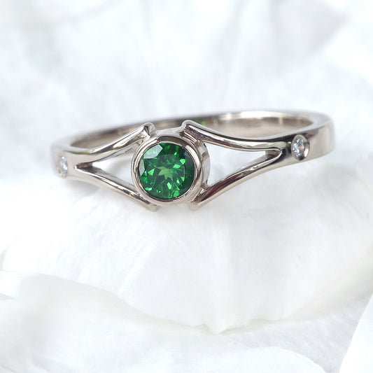 tsavorite and diamond ring