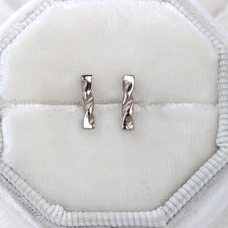 Twist Stud Earrings in 18ct White Gold