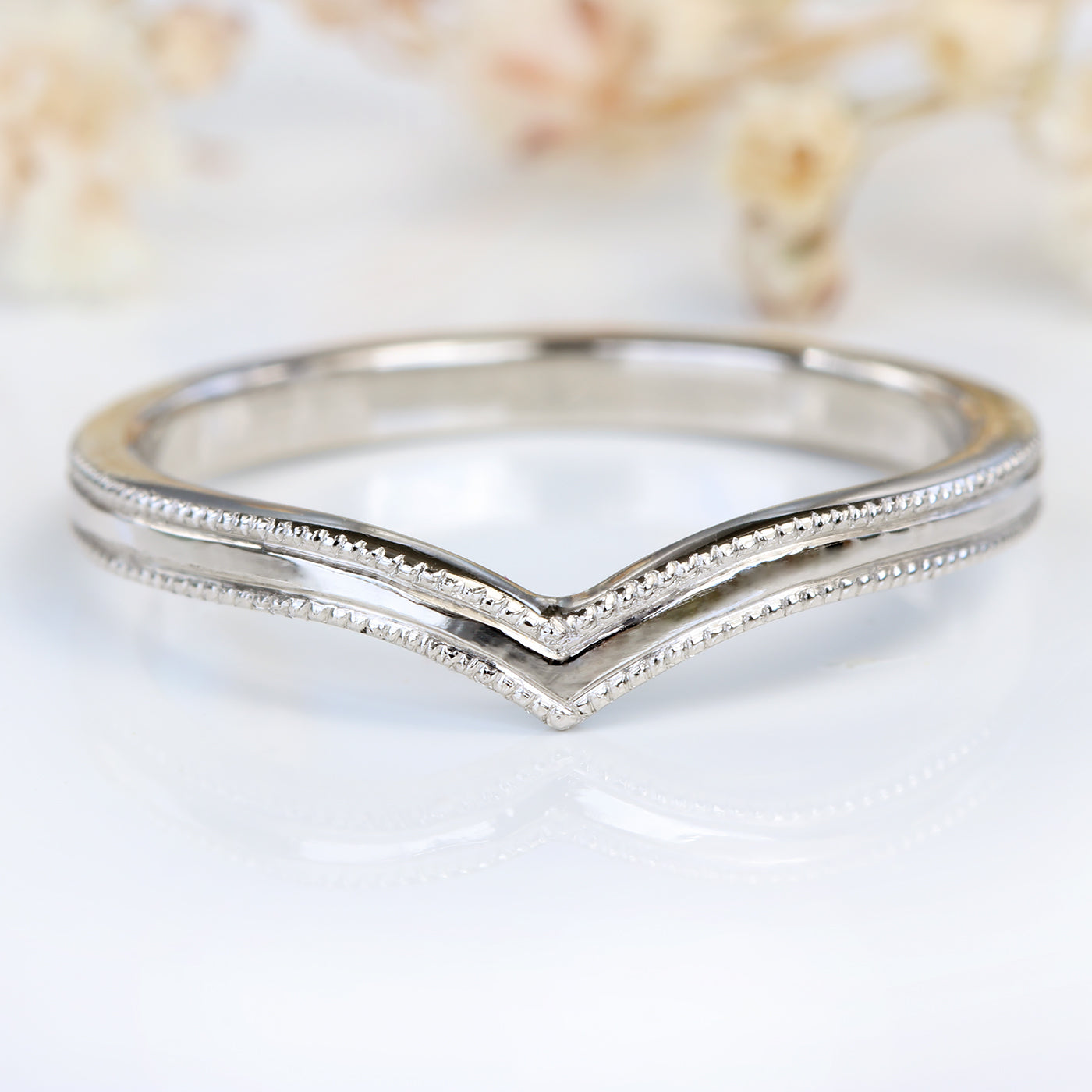 18ct White Gold Milgrain Engraved Wishbone Wedding Ring